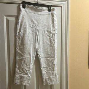 White Cropped Pants with Lace Hem